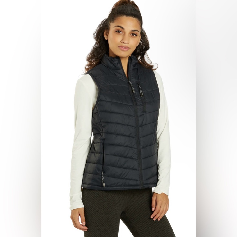 MARIKA CLIMB WATER REPELLENT PUFFER VEST IN BLACK-M